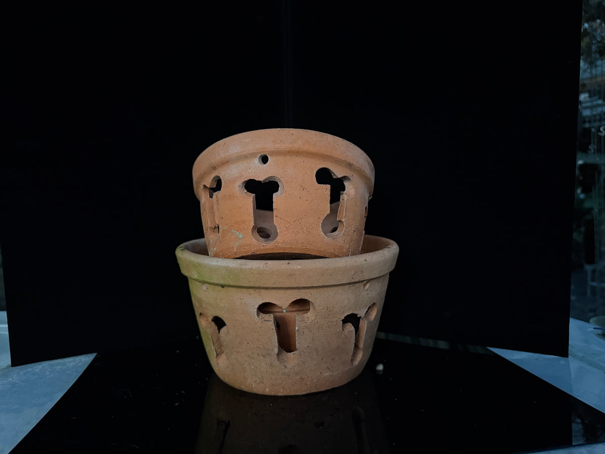 Pecker Pots- Various Styles and Sizes