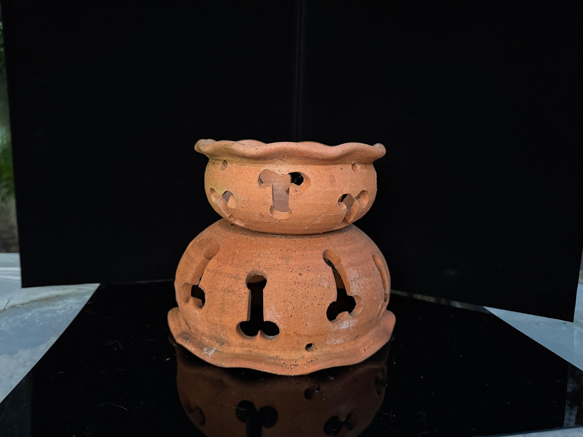 Pecker Pots- Various Styles and Sizes